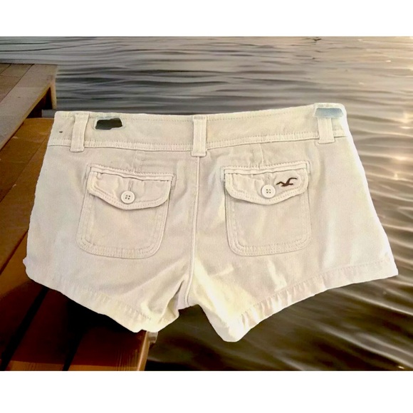 🕊HOLLISTER🕊 SHORT SHORTS EUC❣️ - Picture 2 of 11